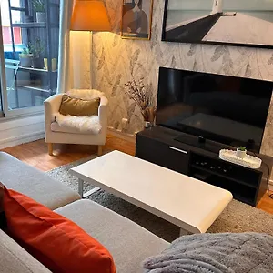 Independent Studio-center Of 13th Arrondissement , Paris France